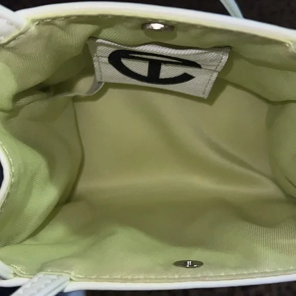 Small Telfar Bag Glue Color - Picture 10 of 11